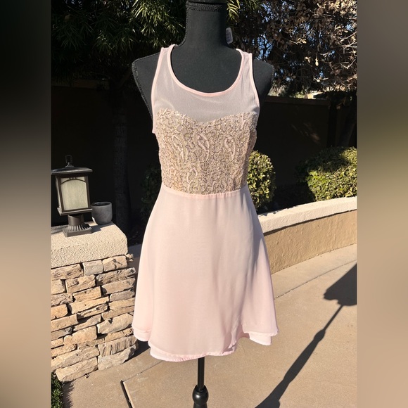 Forever 21 Dresses & Skirts - *BNWT* Vintage Y2K forever 21 pink skater like dress prom medium